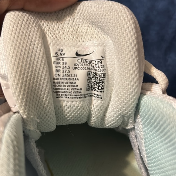 Nike air max 95. Multiple colors. - Picture 4 of 4